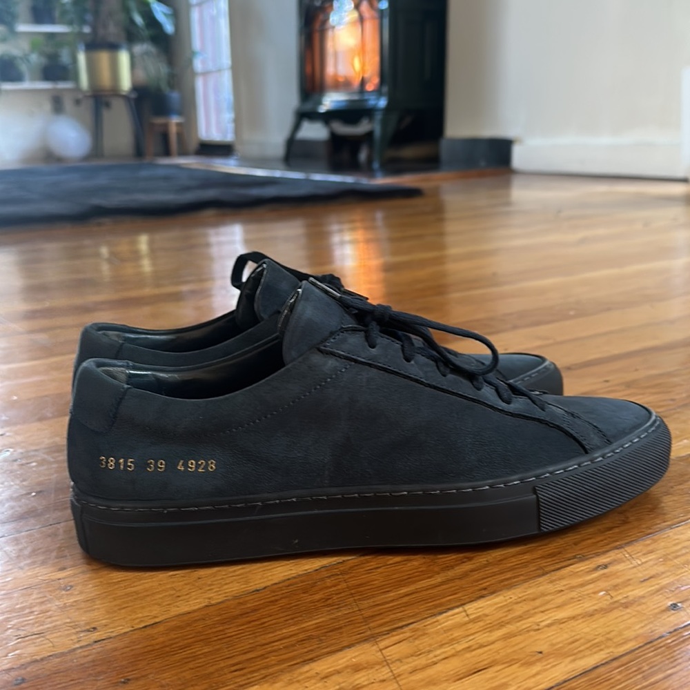 Woman by Common Projects Original Achilles Low in Navy Nubuck